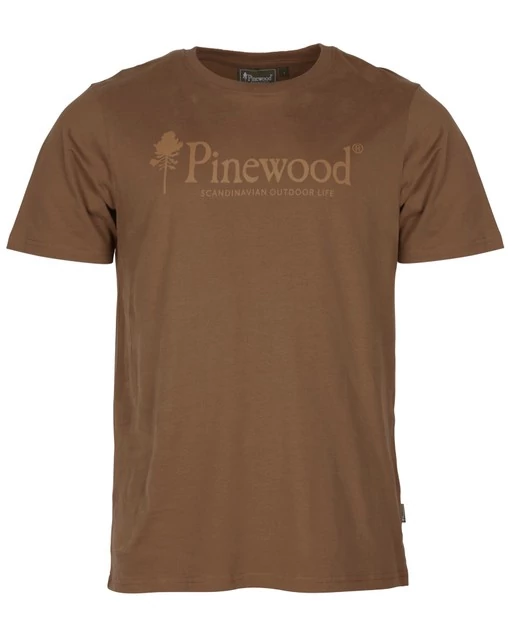 Pinewood Outdoor Life póló nugát színben mellkasi Pinewood mintával